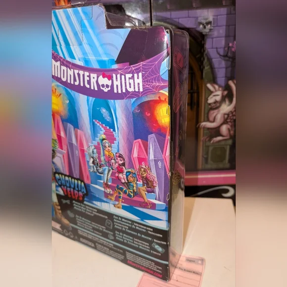 Monster High Ghoulia Yelps G3 Release, New In The Box- Missing shoes!! - Picture 5 of 6
